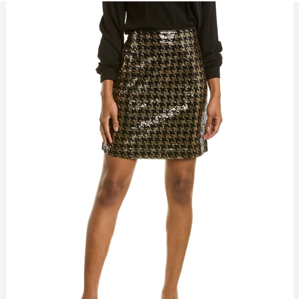 Bagatelle Collection Black and Gold Houndstooth Pattern Sequin Mini Skirt NWT